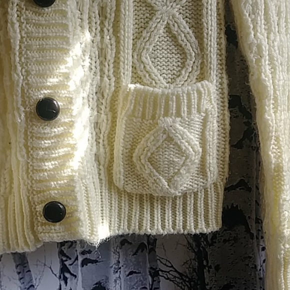 Merci Jrs. Sweater - Picture 5 of 6